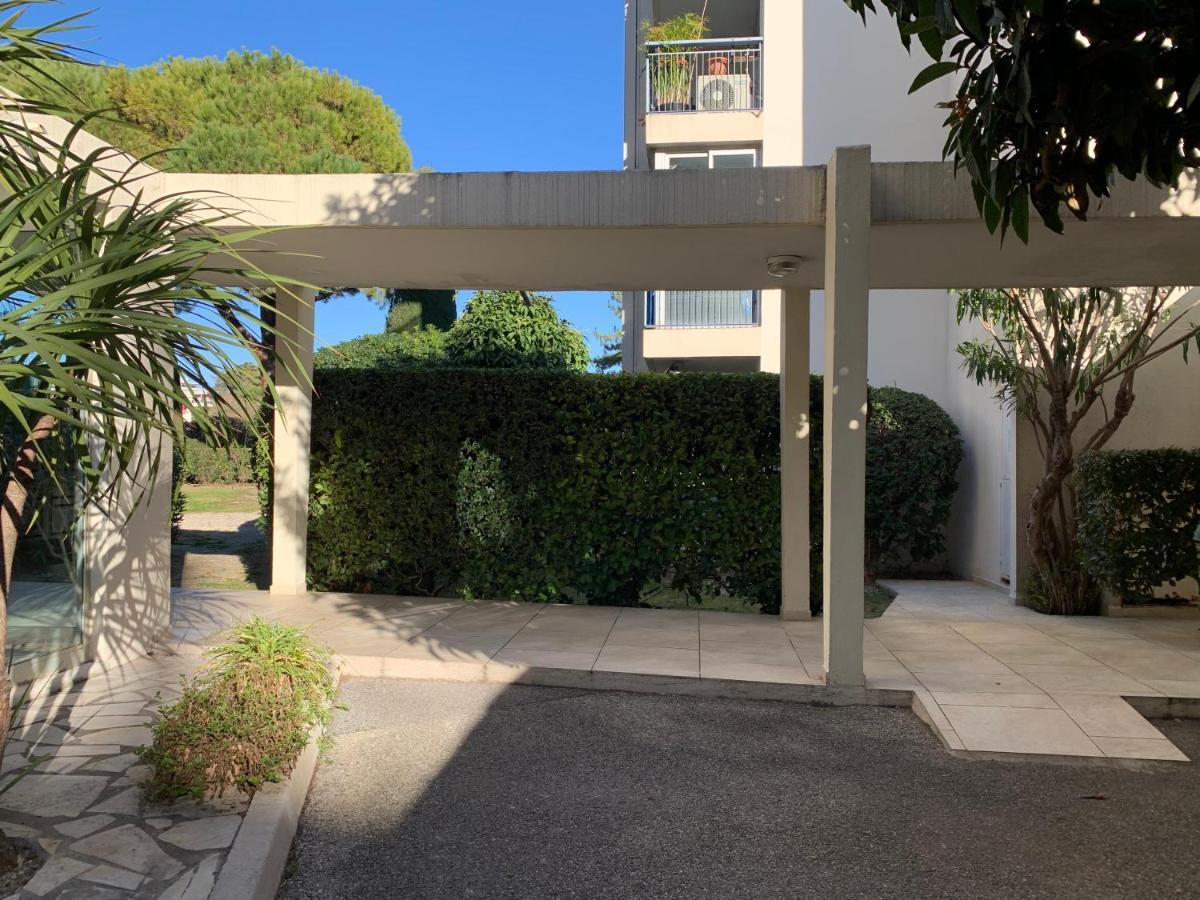Superbe Studio En Residence Proche De La Mer Cagnes-sur-Mer Exterior photo